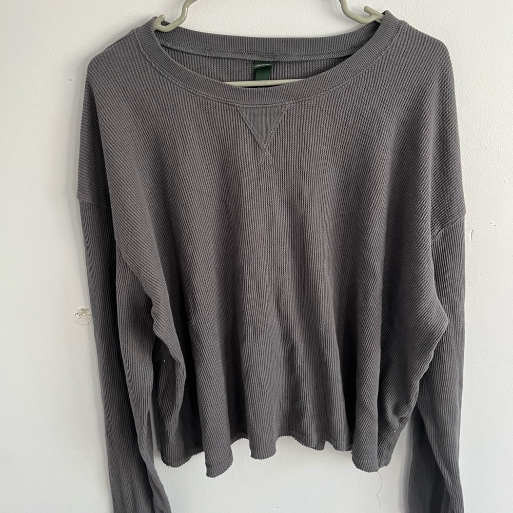 gray wild fable top